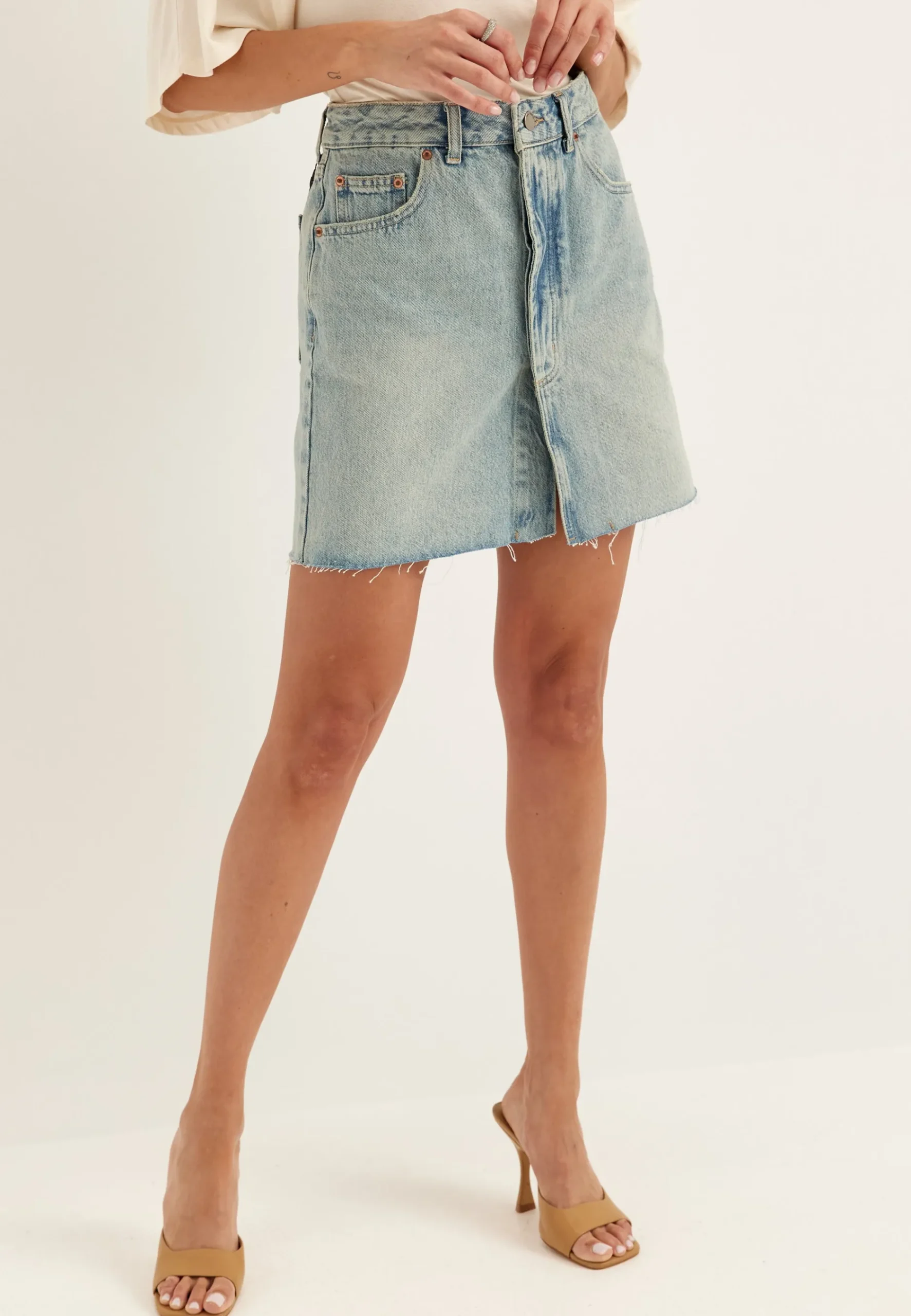Ara Skirt
