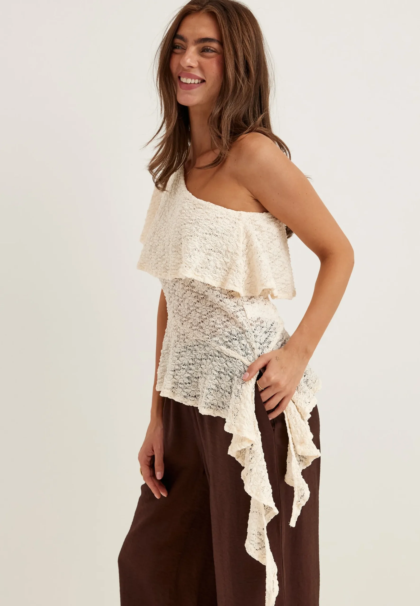 Asymmetric Frill Lace Top