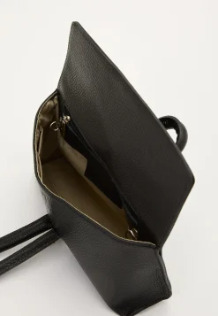 Barletta Small Leather Bag