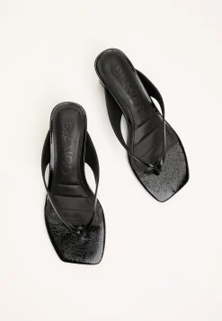 Biaspice Toe Post Faux Leather