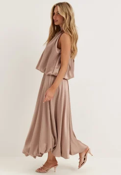 Bubble-Hem Satin Ankle Skirt