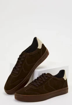 Cody Sneaker