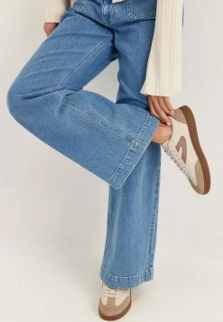 Court '79