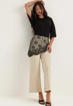 Cropped Front Seam Jeans