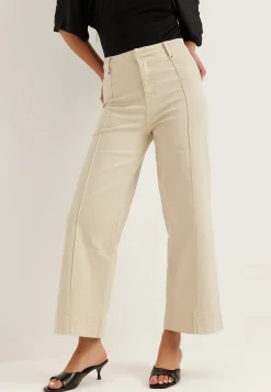 Cropped Front Seam Jeans