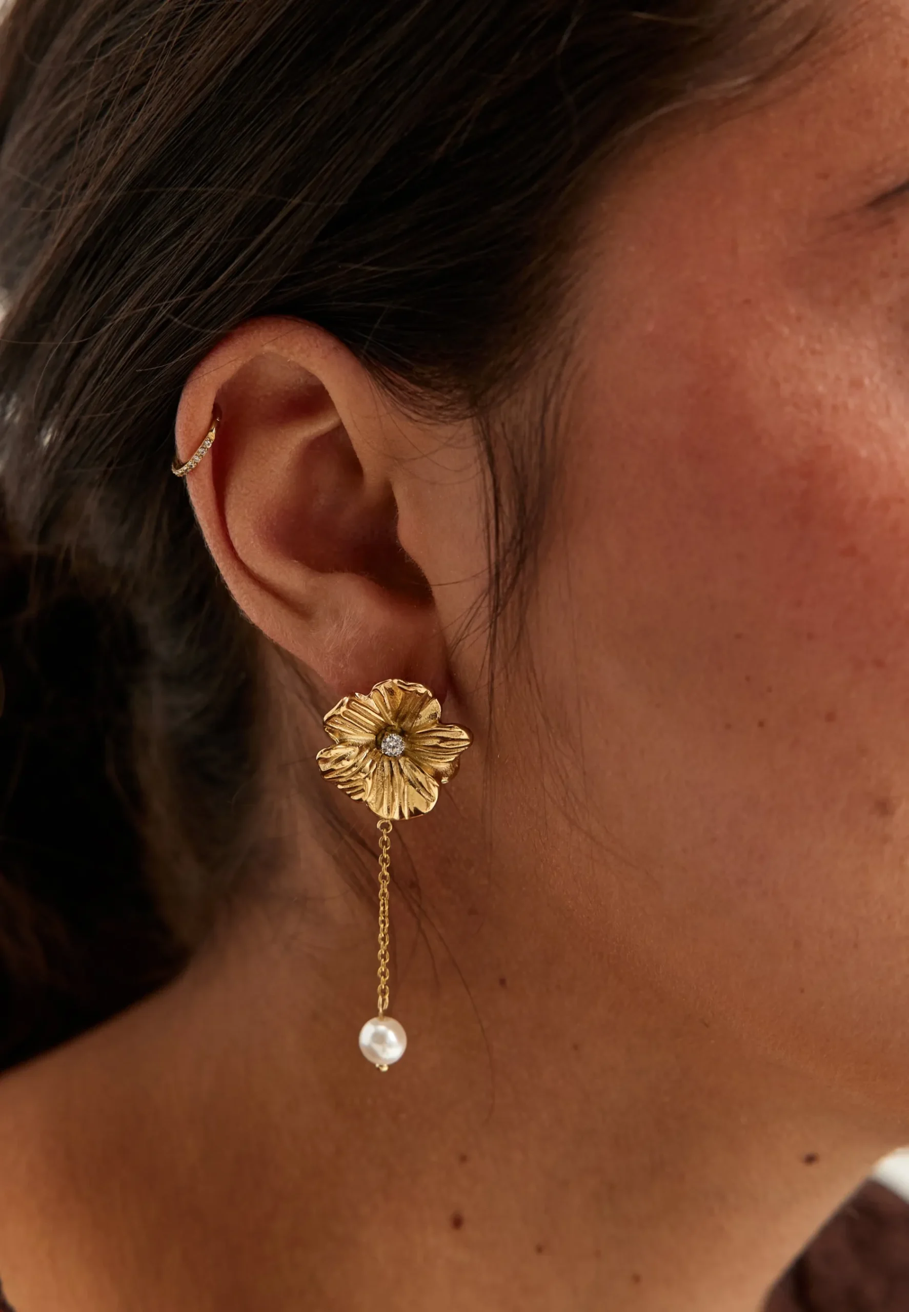 Daisy Pendant Earring