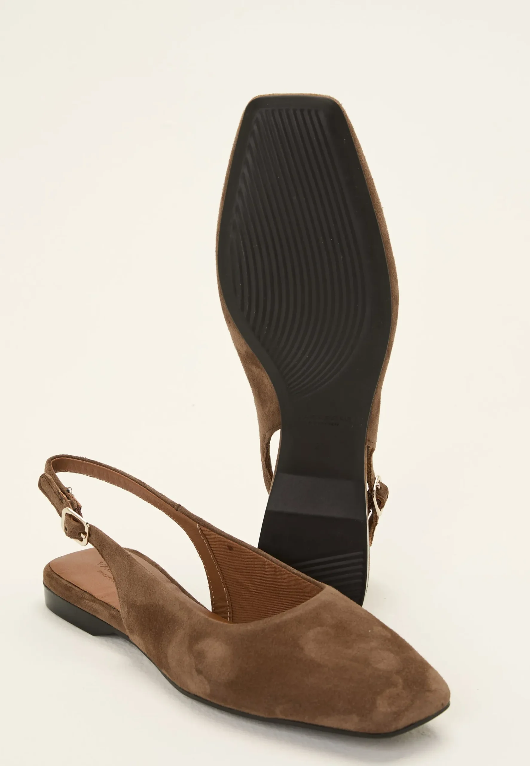Delia Sandals Flats