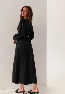 Flowy Maxi Dress