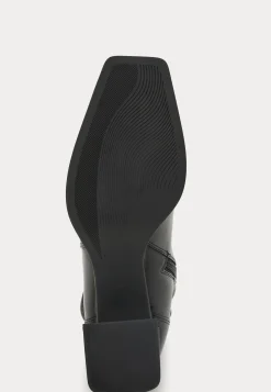 Hedda Classic Boots