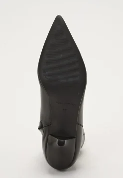 Heeled Leather Ankle Boot