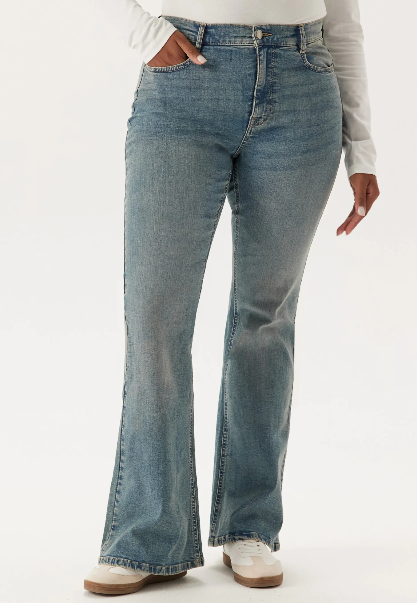 High Flare Superstretch Jeans