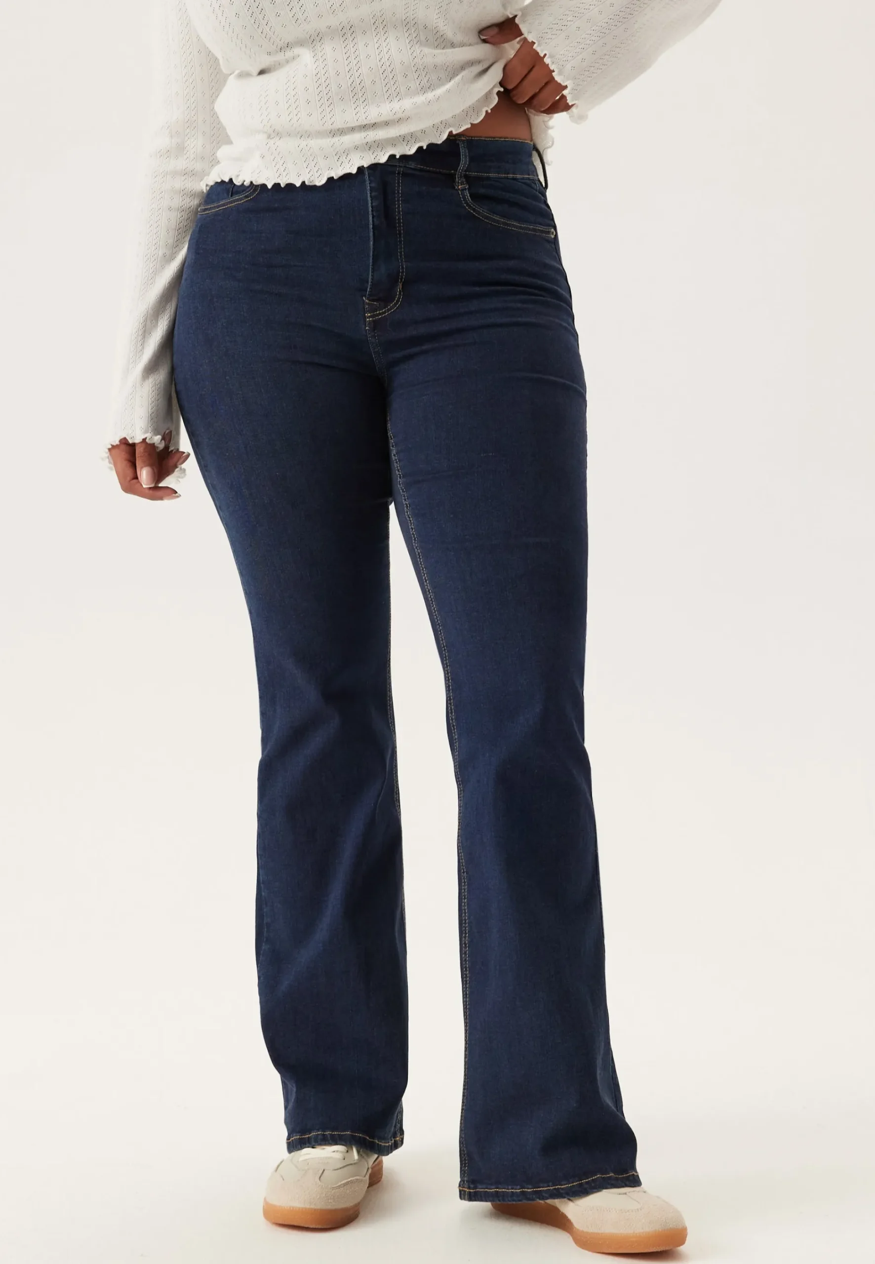 High Flare Superstretch Jeans