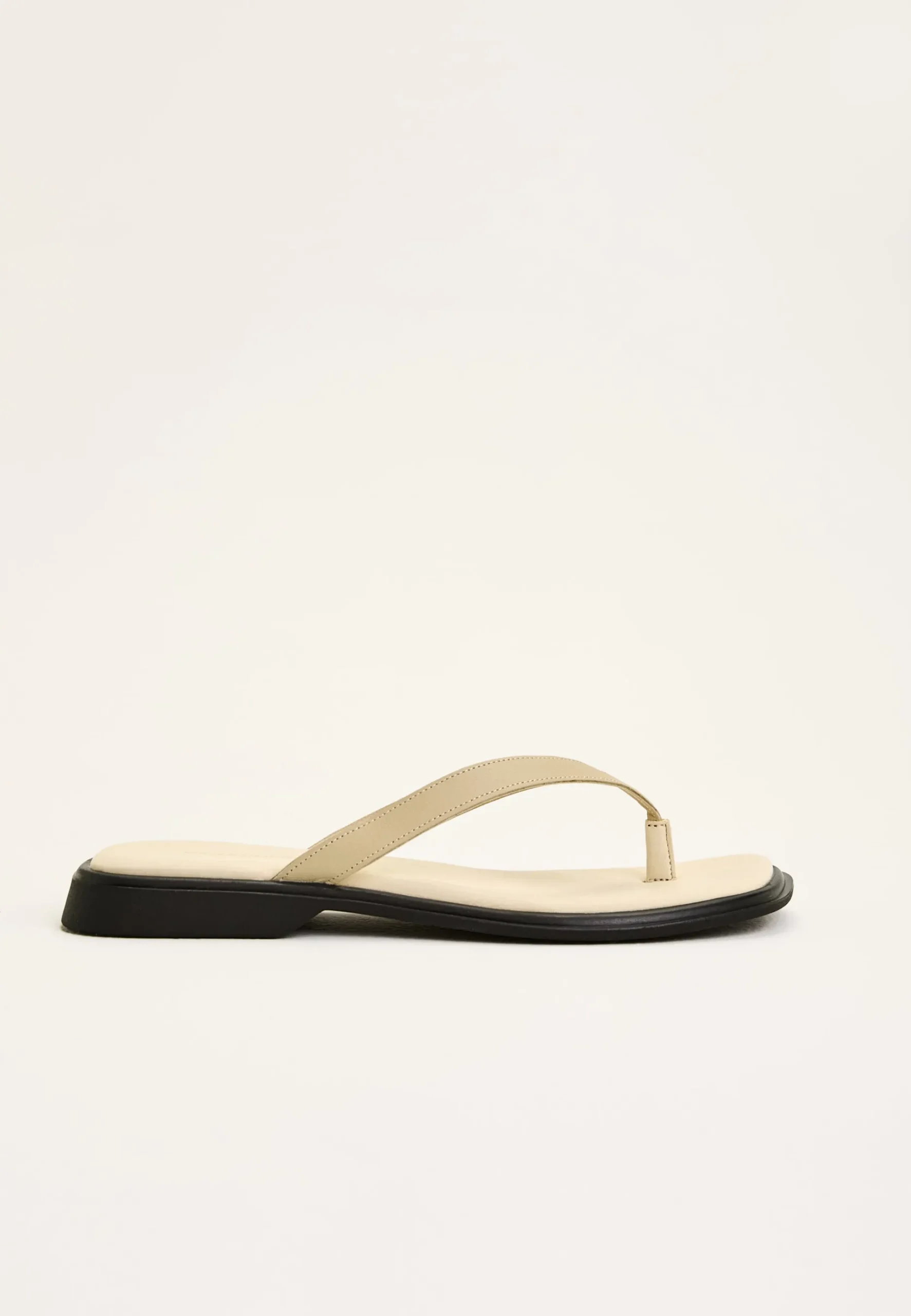 Izzy Sandal Flats