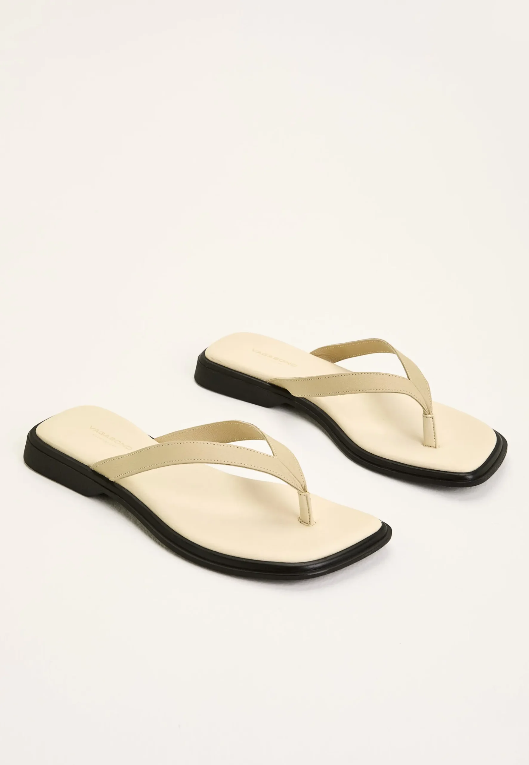 Izzy Sandal Flats