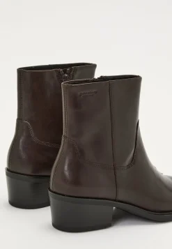 Kelsey Heel Classic Leather Boots