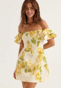 Kenzie Off Shoulder Ruffle Min