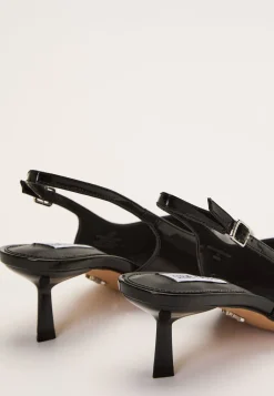 Korra Leather Sandal