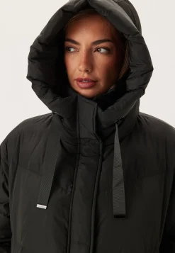 Lavinia Coat
