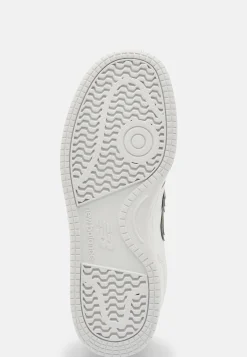 480L3W Sneaker