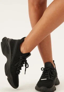 Mac-E Sneaker