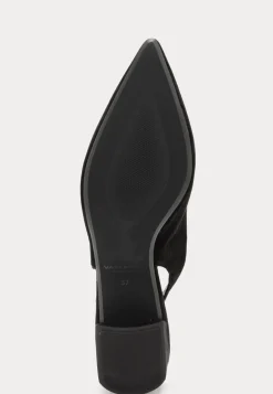 Marta Slingback