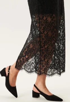 Marta Slingback