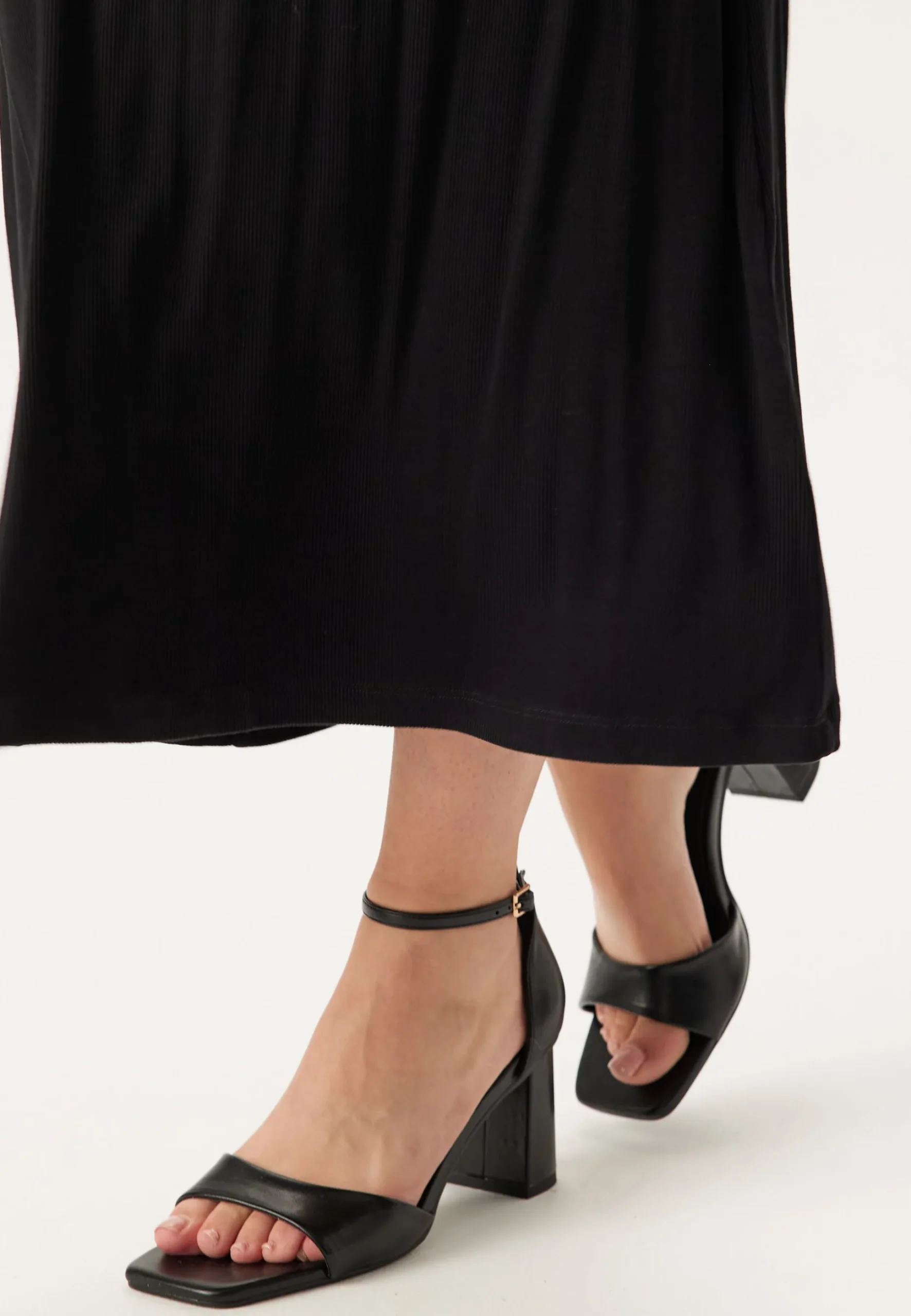 Mid Heel Sandal