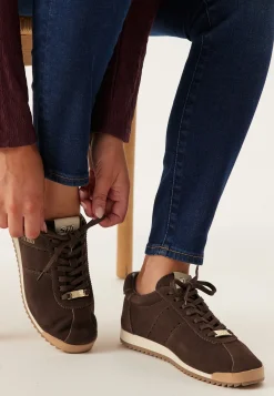 Mirage-sm Suede Sneaker