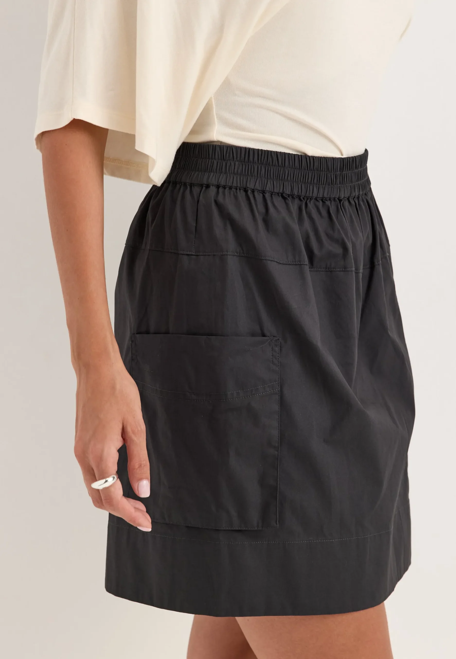 Objkaela Hw Lo Bermuda Short