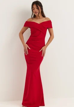 Off Shoulder Pleat Maxi Dress