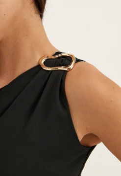 One shoulder dress