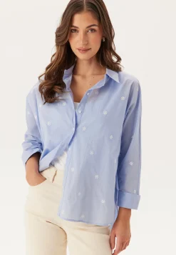 Onlnew Lina Grace Ls Emb Shirt