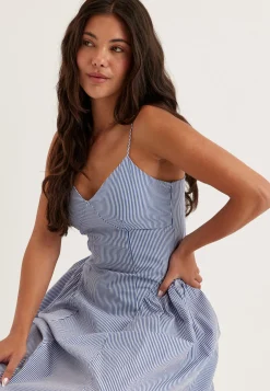 Onltiari Strap Hip Dress