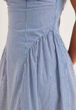 Onltiari Strap Hip Dress