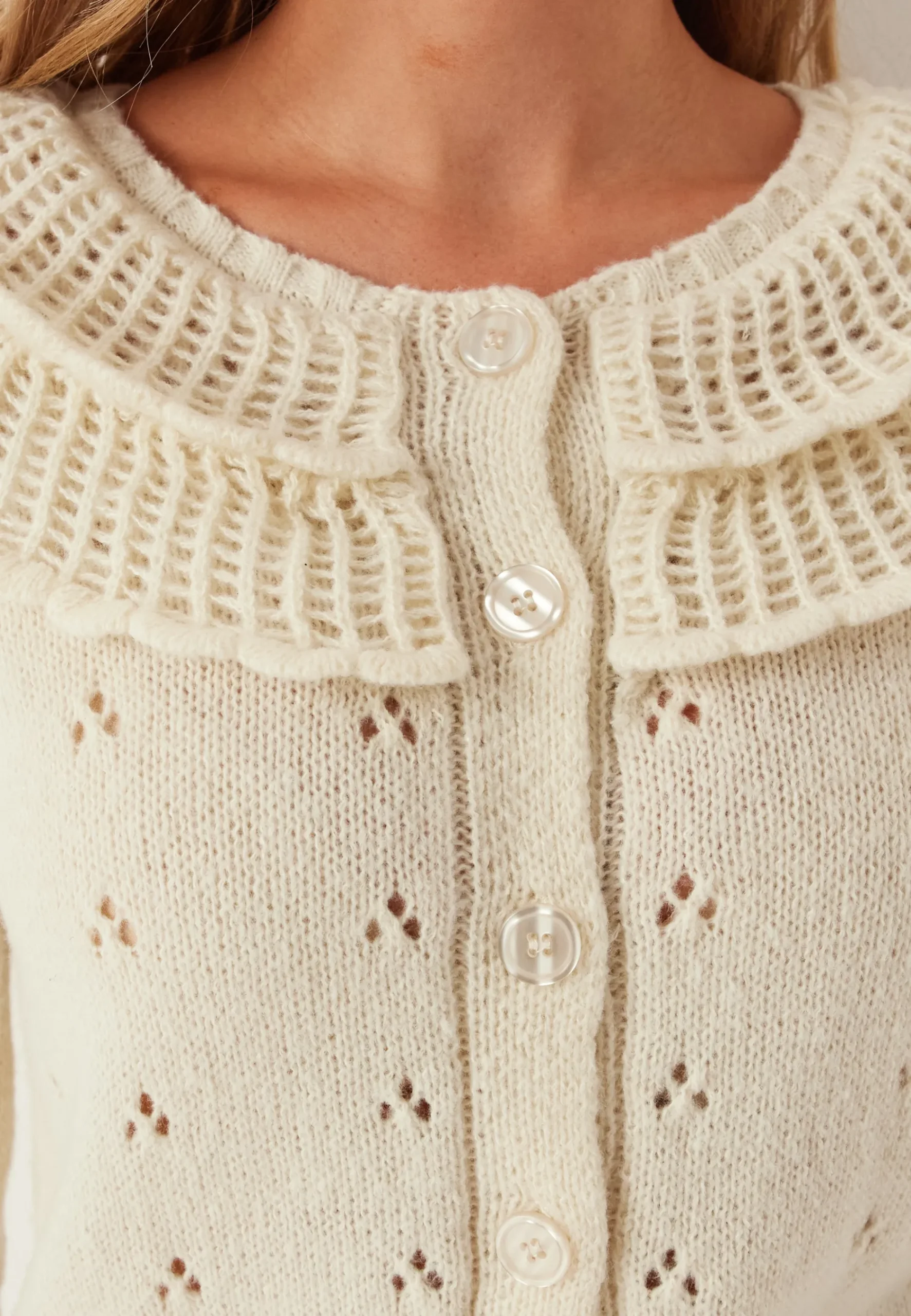 Pcdavis Ls O-neck Frill Cardigan