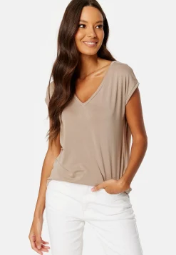 Pckamala Tee