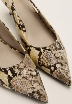 Pointy Slingback