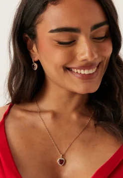 Rose Necklace