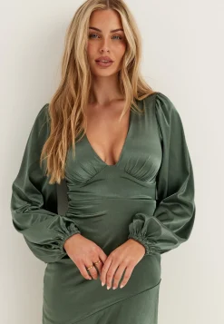 Satin Balloon Sleeve High Low