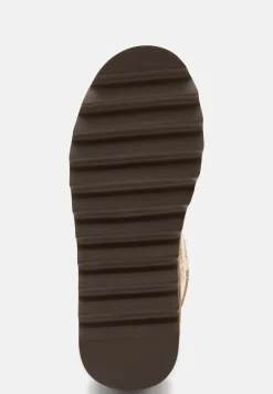 Short Boots