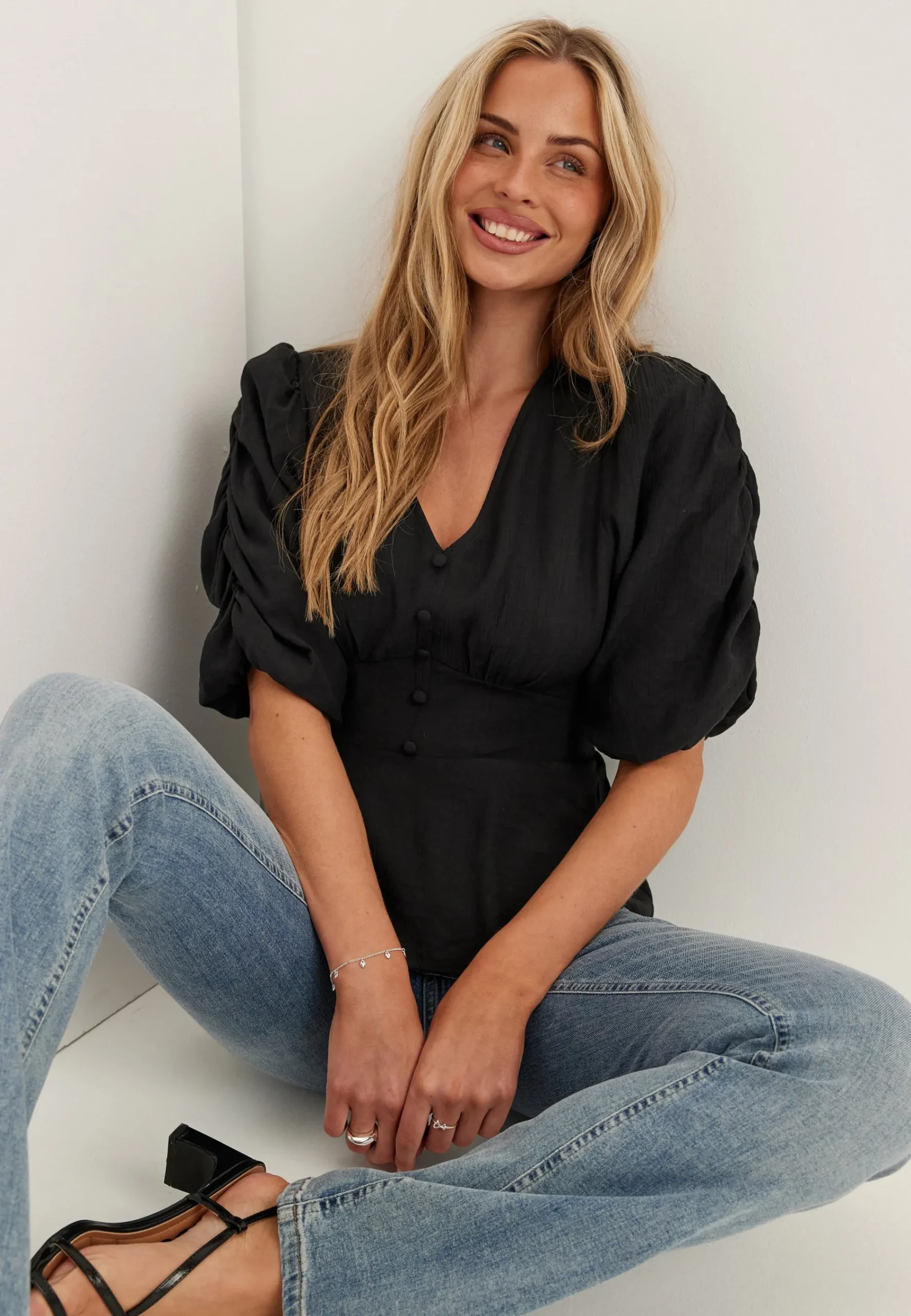 Short Sleeve Puff Blouse
