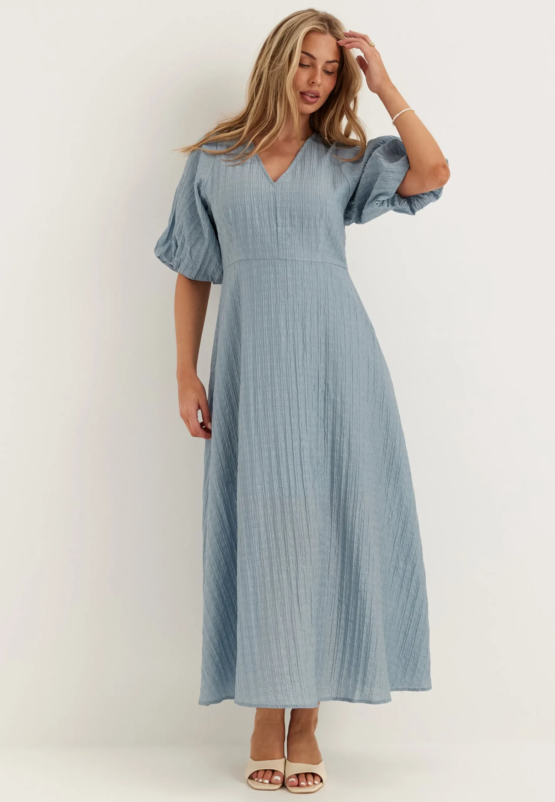 Slfmaddie Ss Closed Back Midi Dress