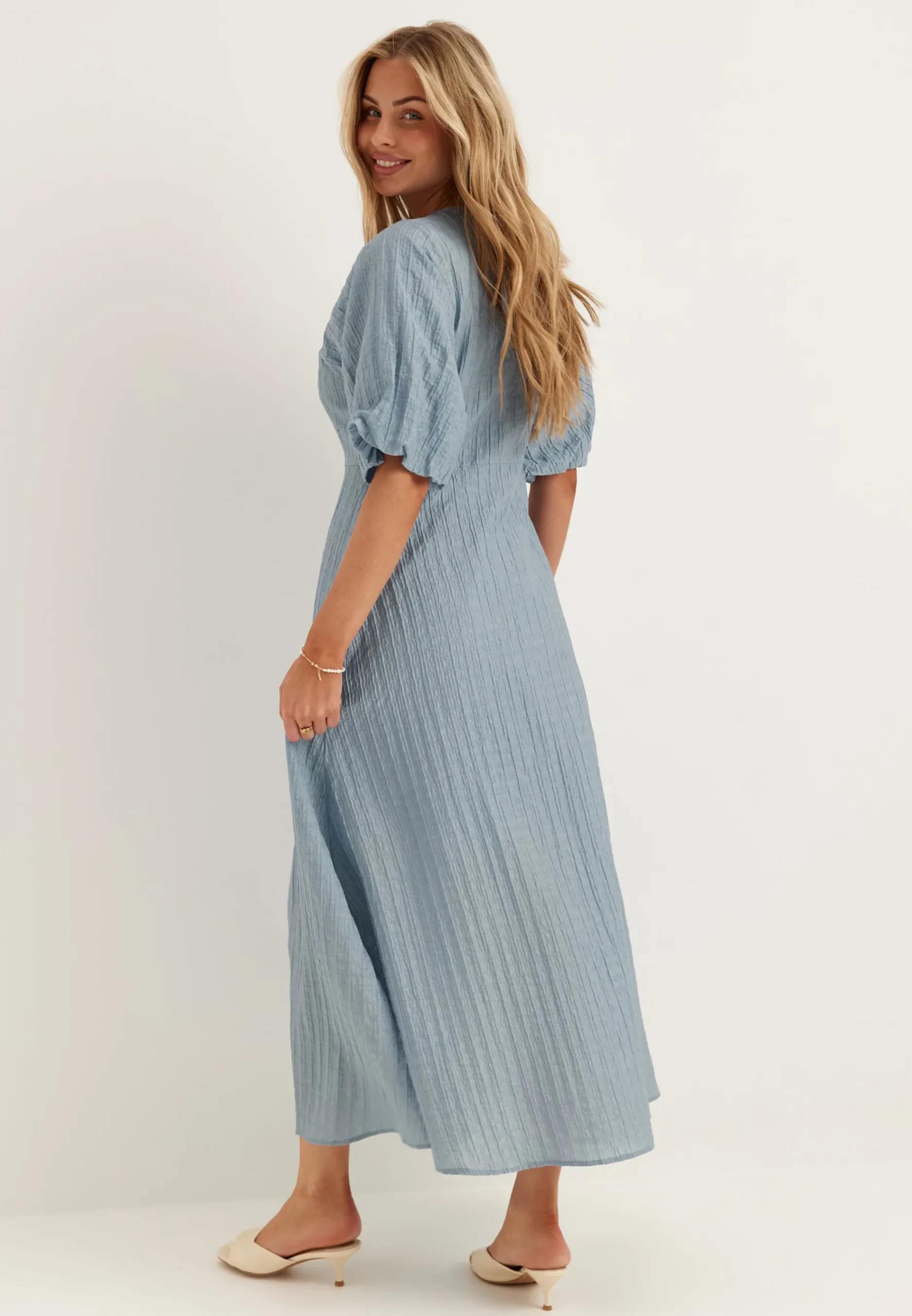 Slfmaddie Ss Closed Back Midi Dress