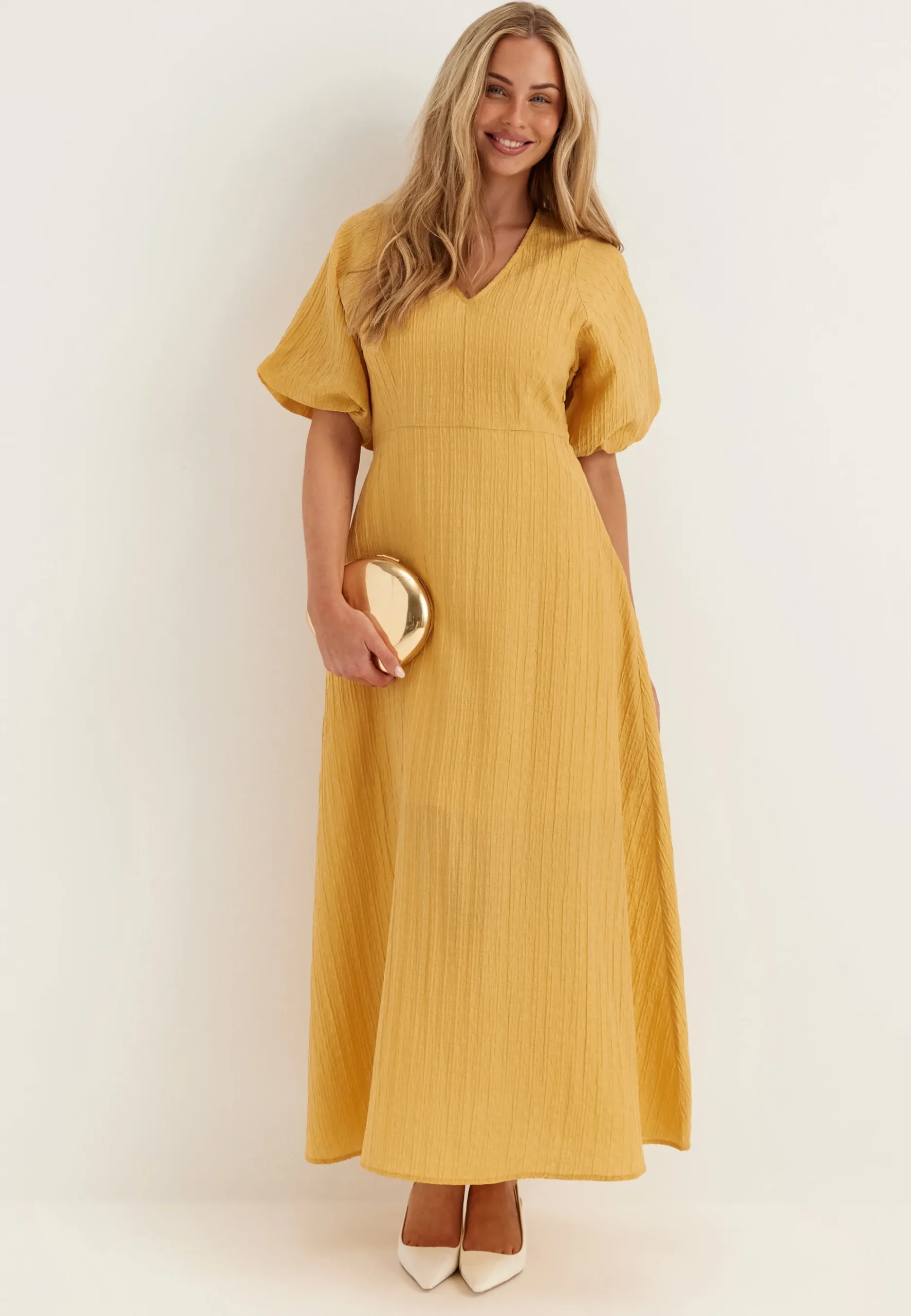 Slfmaddie Ss Closed Back Midi Dress