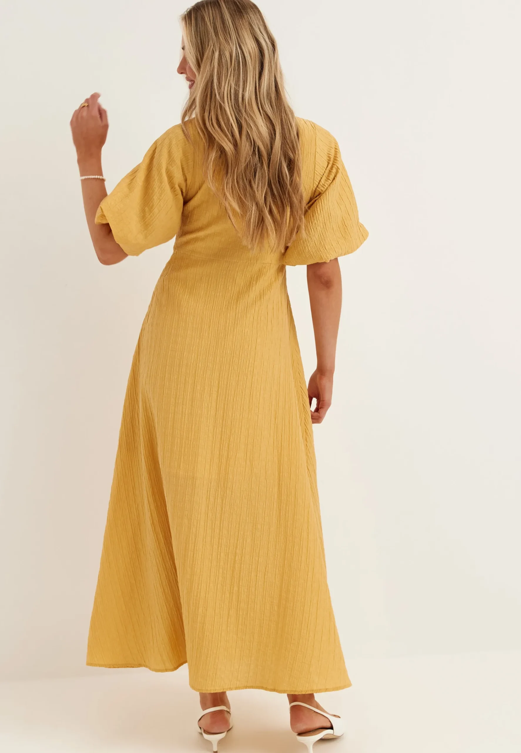 Slfmaddie Ss Closed Back Midi Dress