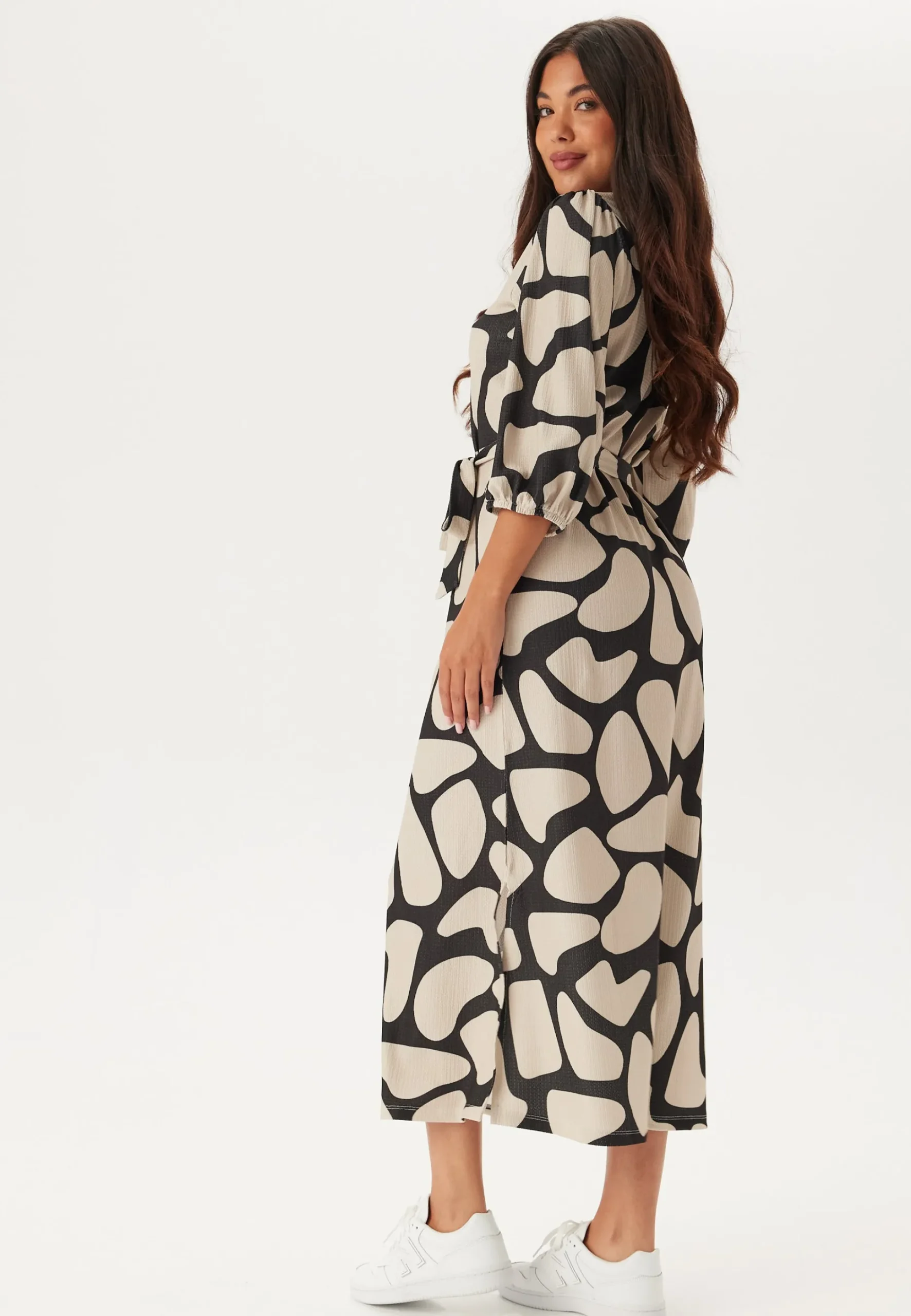 Structured Puff Sleeve Midi Dress