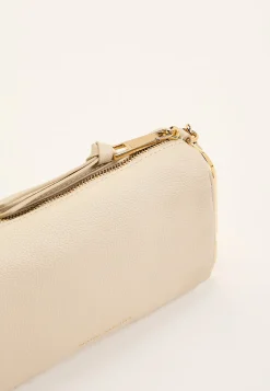 The Snapshot Shoulder