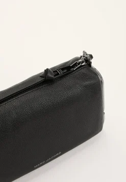 The Snapshot Shoulder