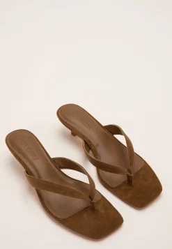 Tracie Leather Sandal