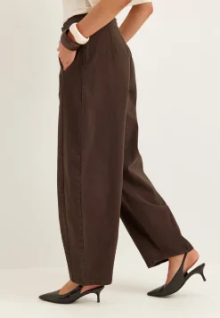 Vichia Hw Barrel Jeans